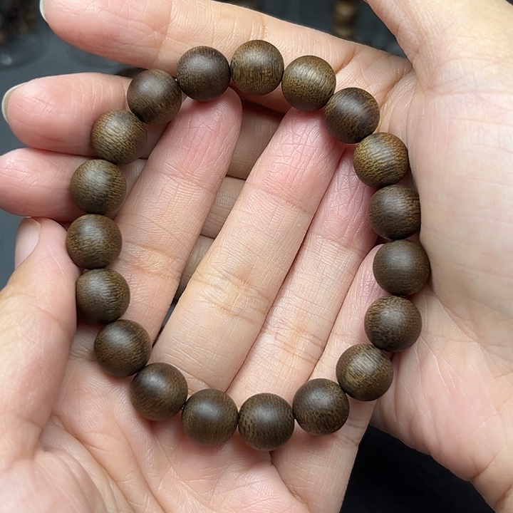 沉香沉香碎屑白棋玉化1.0