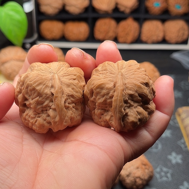 文玩核桃把件全品蛤蟆头一帆风顺