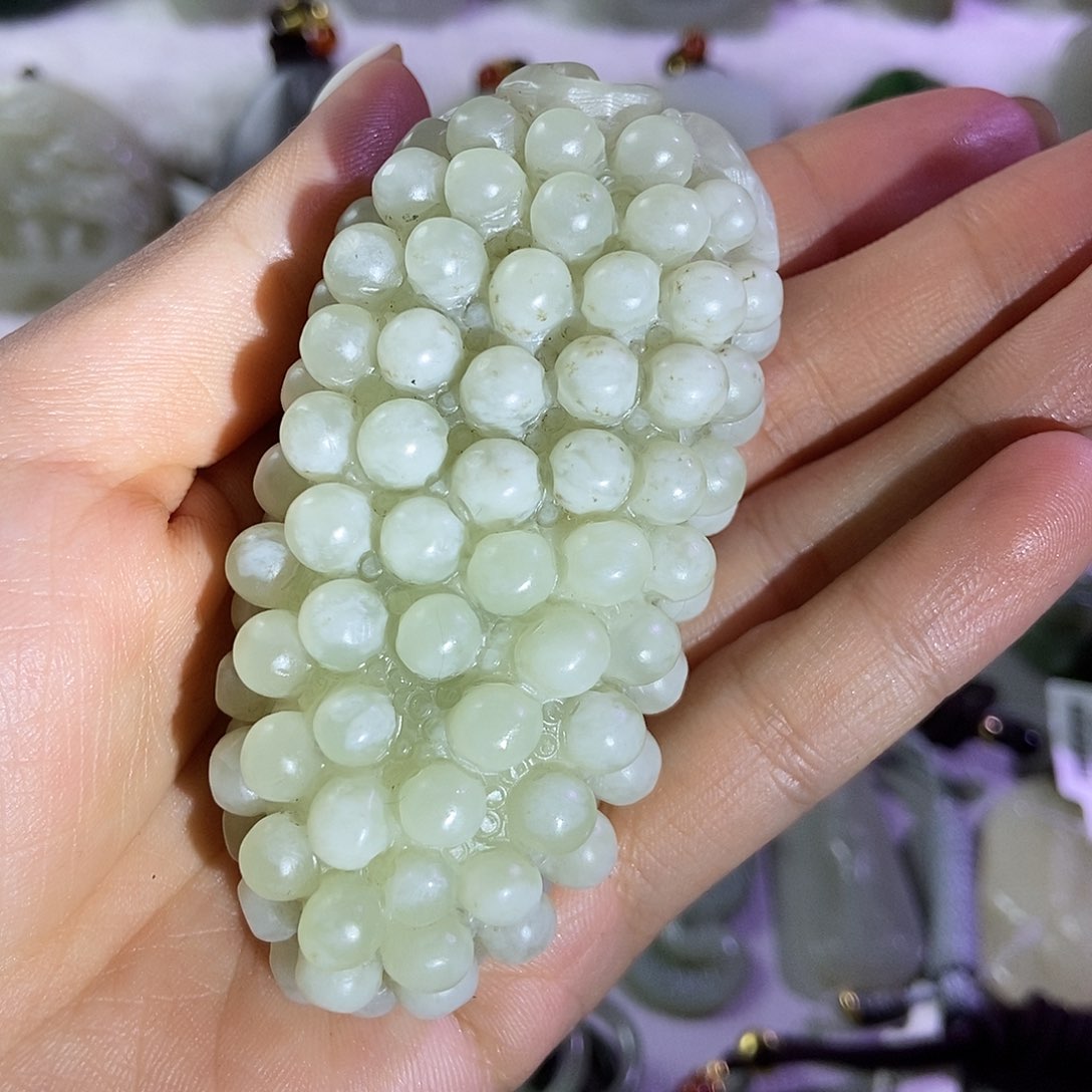 和田玉（糖玉）颈饰未镶嵌