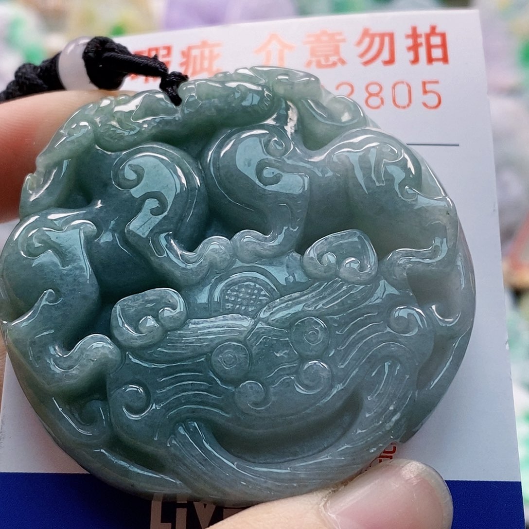 吊坠(不含链)未镶嵌翡翠