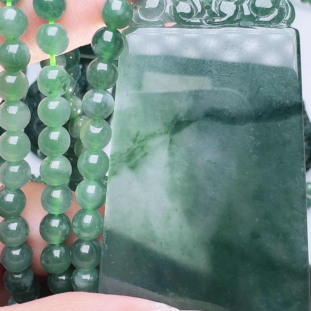 翡翠未镶嵌颈饰111