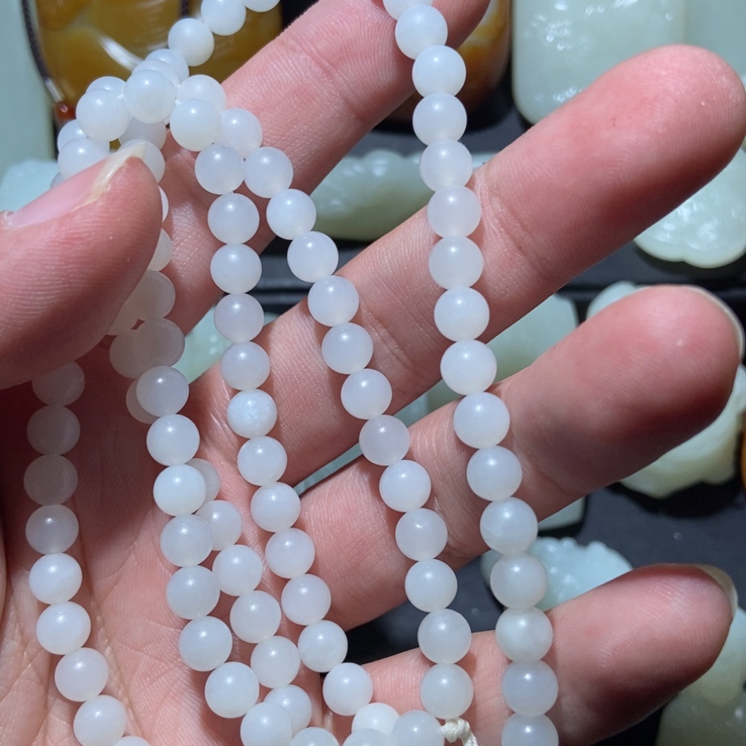 爱***秋和田玉未镶嵌颈饰