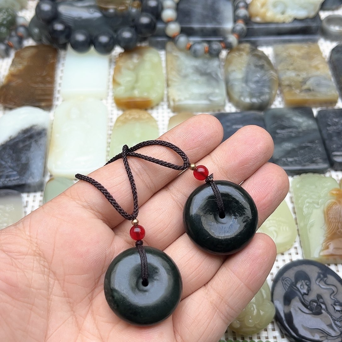 和田玉挂件未镶嵌买一送一