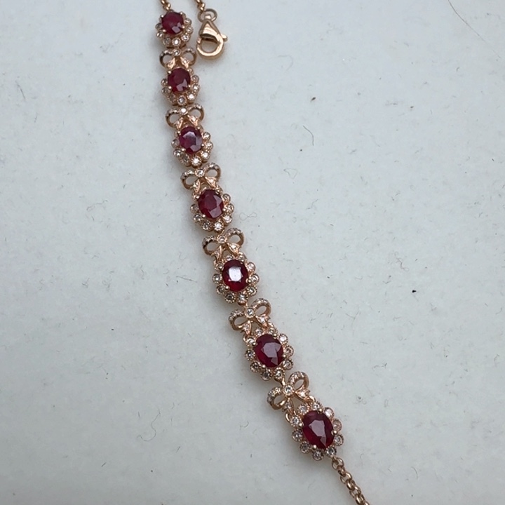 红宝石手链未镶嵌