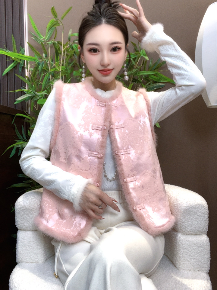 深圳南油乐总-LZ1188-人丝浮雕刺绣新中式马甲