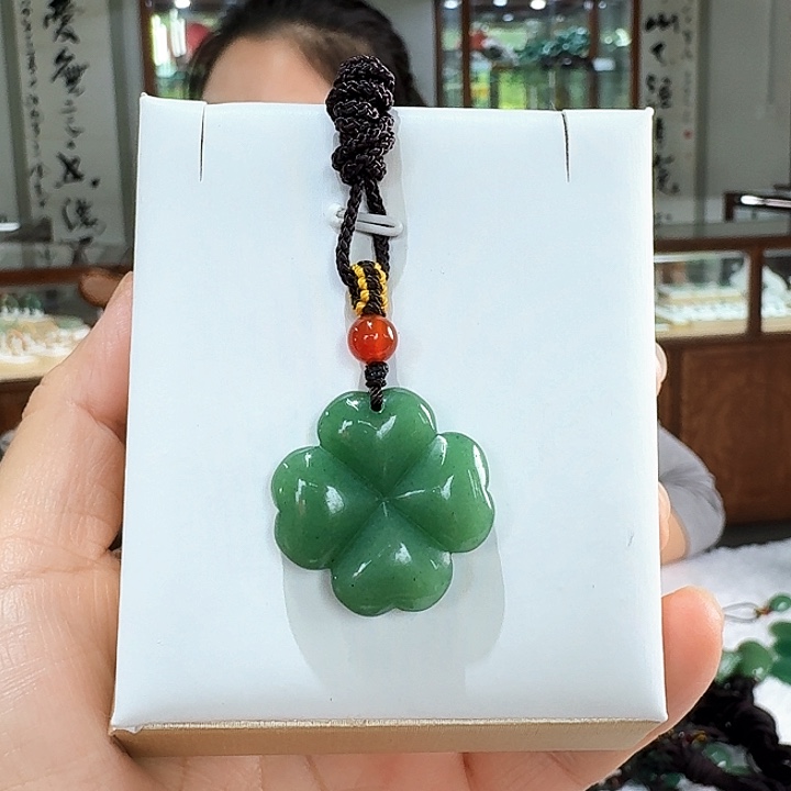 密玉（石英质玉）未镶嵌颈饰