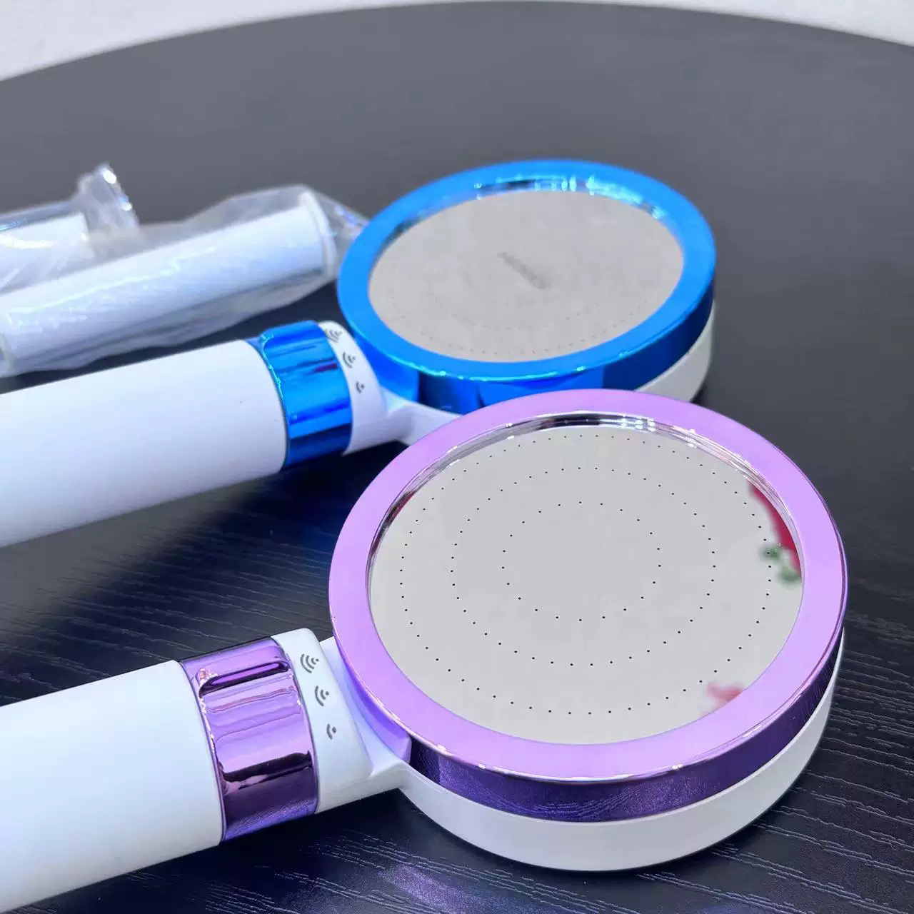 手持花洒头颜色不挑