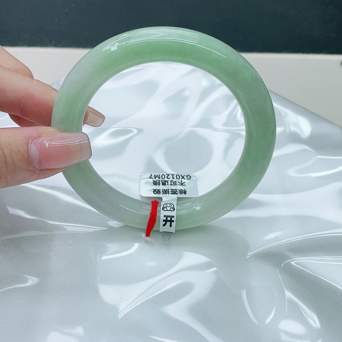 翡翠手镯未镶嵌圆59