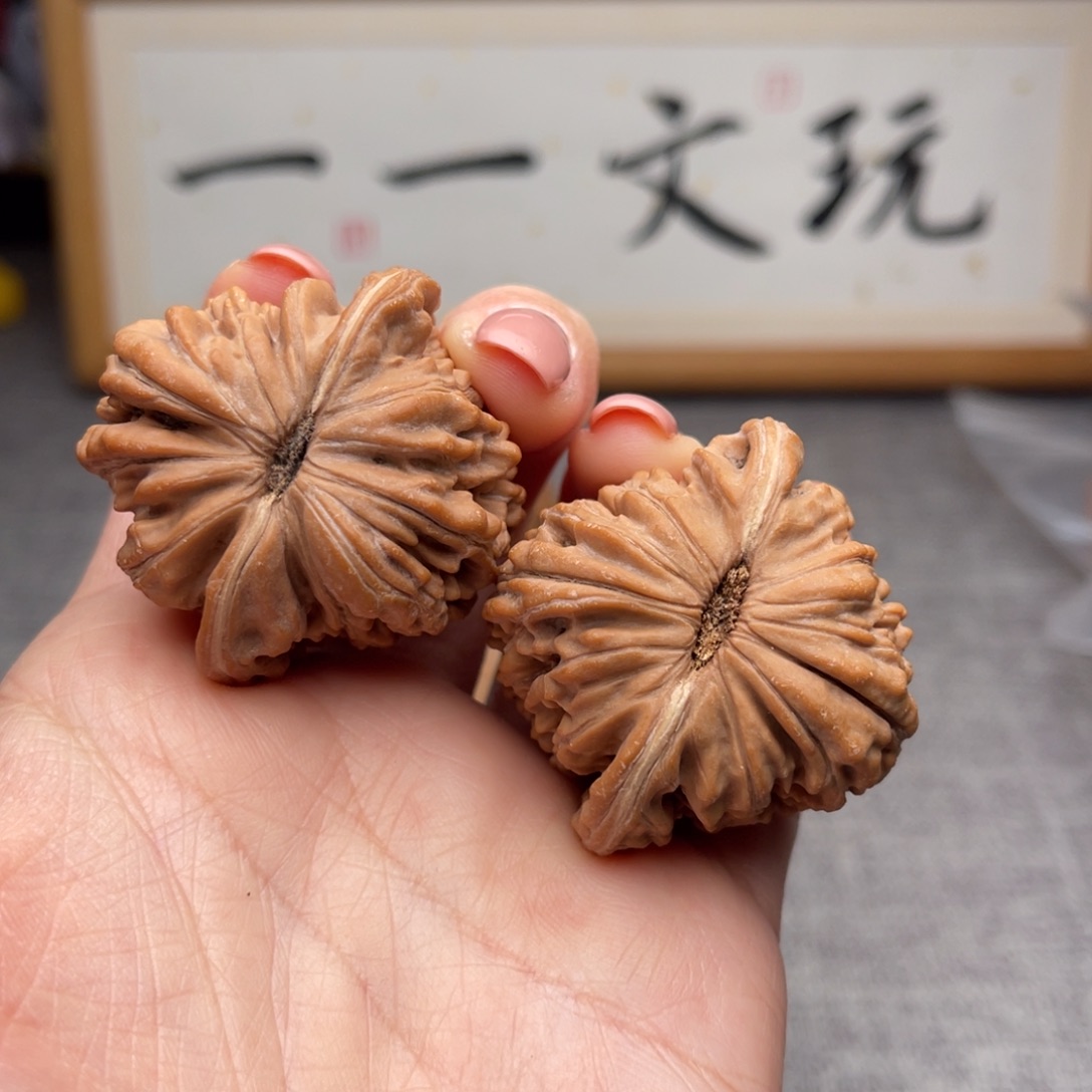 吊坠文玩核桃凸**佬43四座楼
