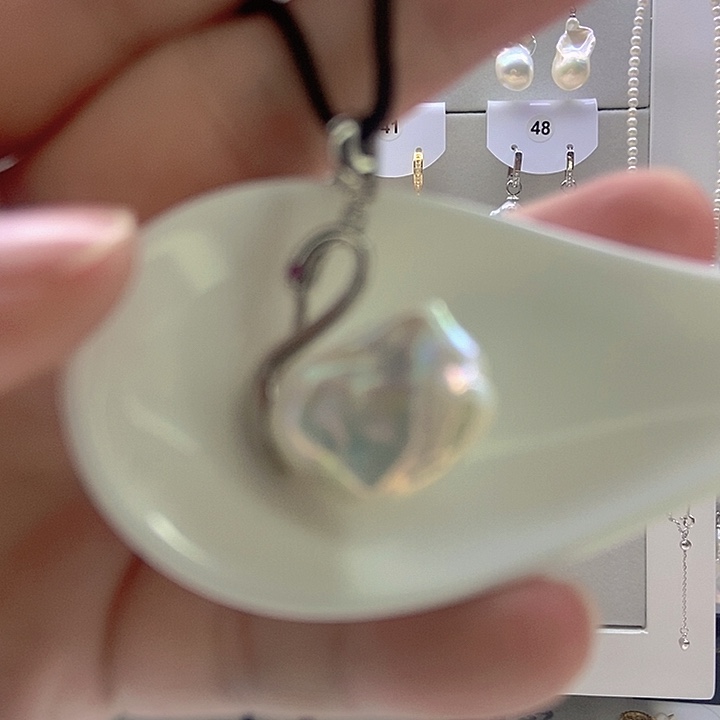 淡水珍珠银S925镶嵌颈饰43
