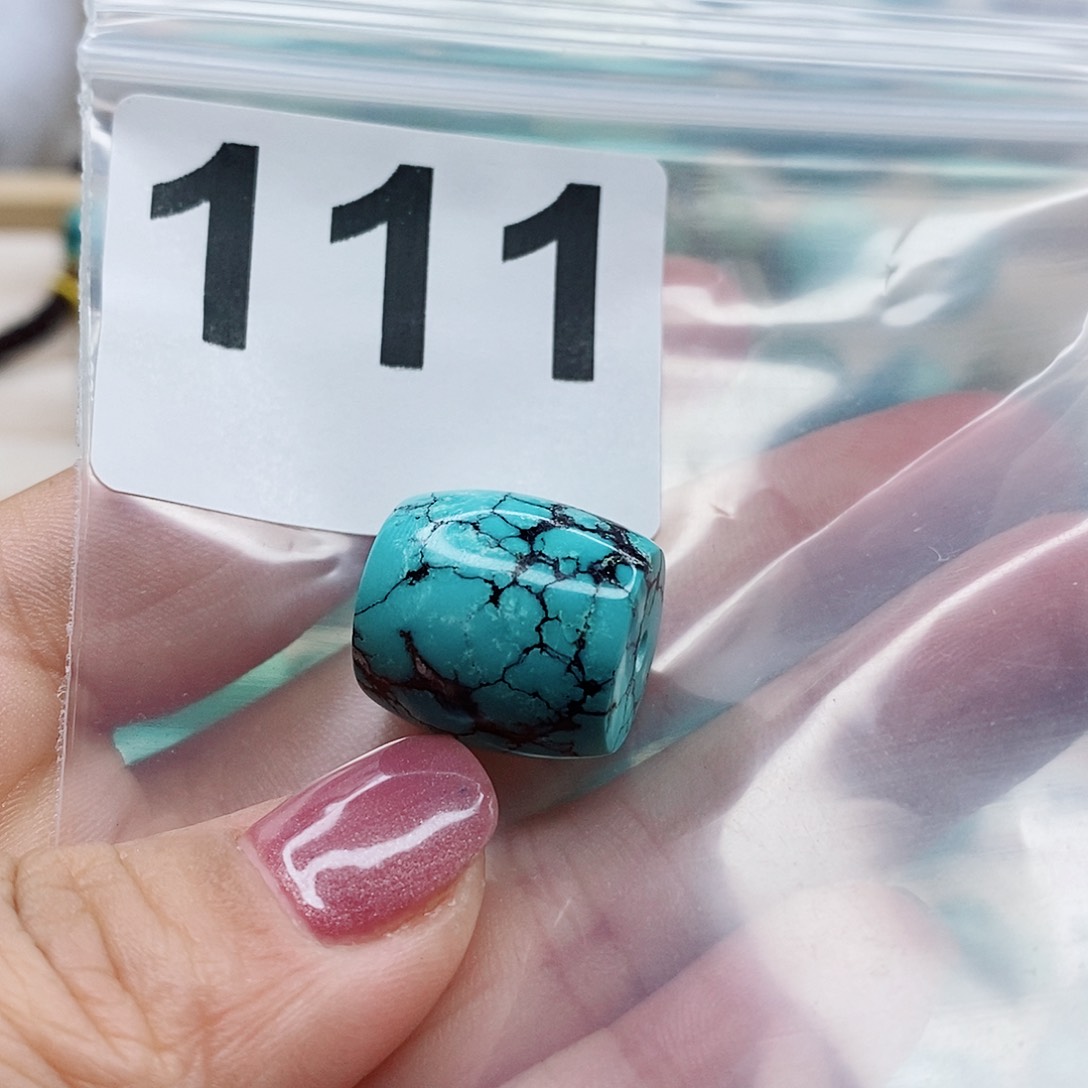 绿松石颈饰未镶嵌