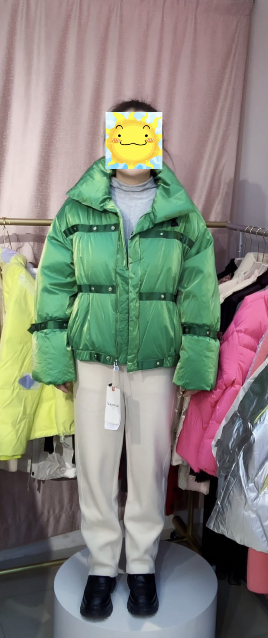 绿色免洗面料时尚羽绒服短款休闲百搭