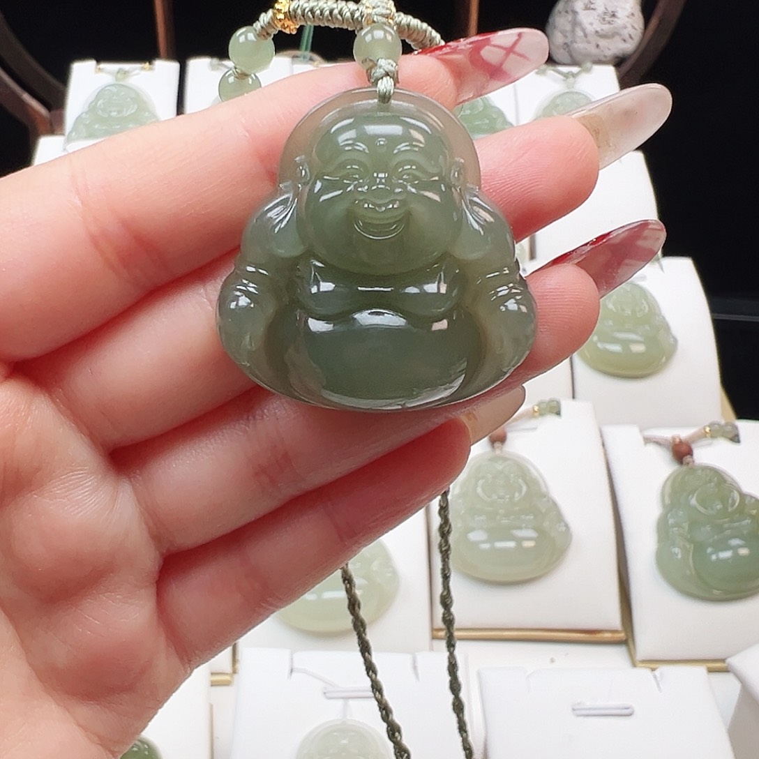 小***幽和田玉未镶嵌颈饰
