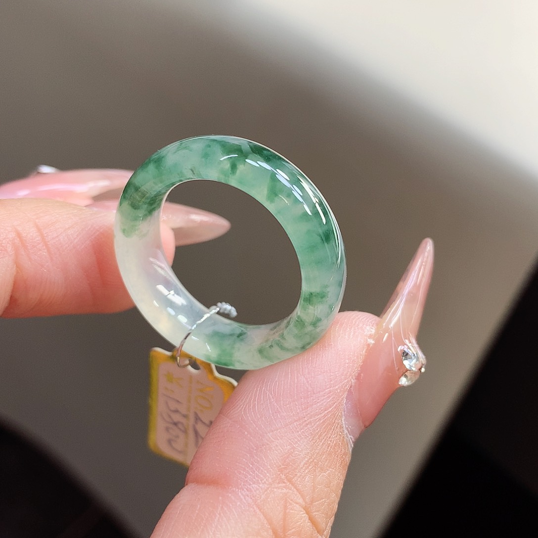 翡翠未镶嵌戒指22号