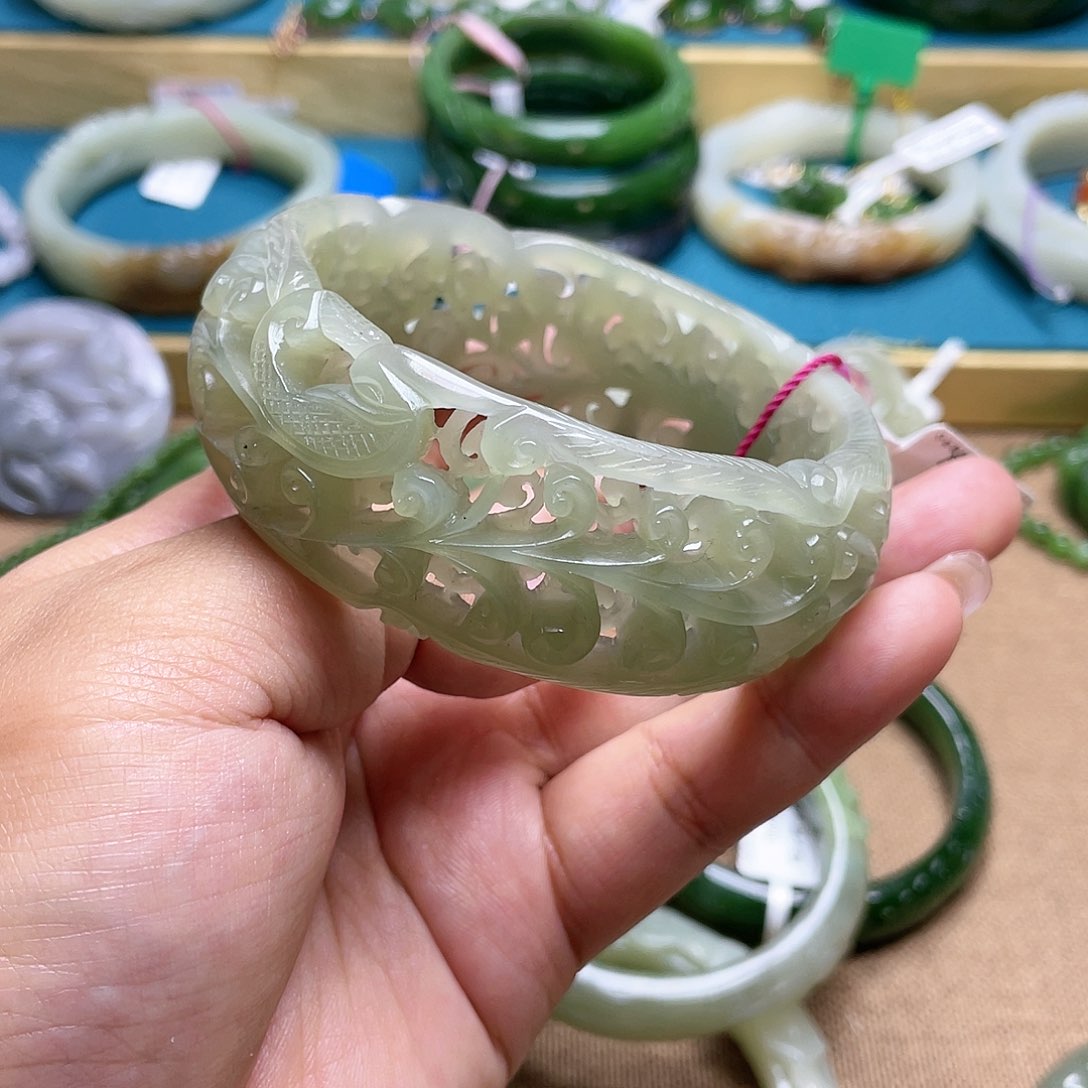 【闪购商品】和田玉手镯6364圈口109未镶嵌