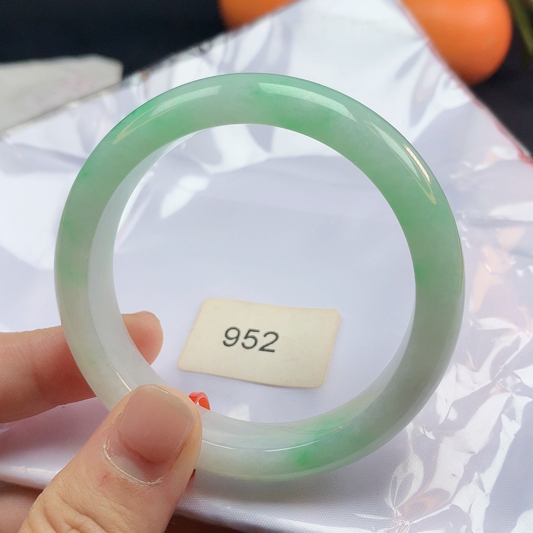 翡翠手镯未镶嵌53圈0952