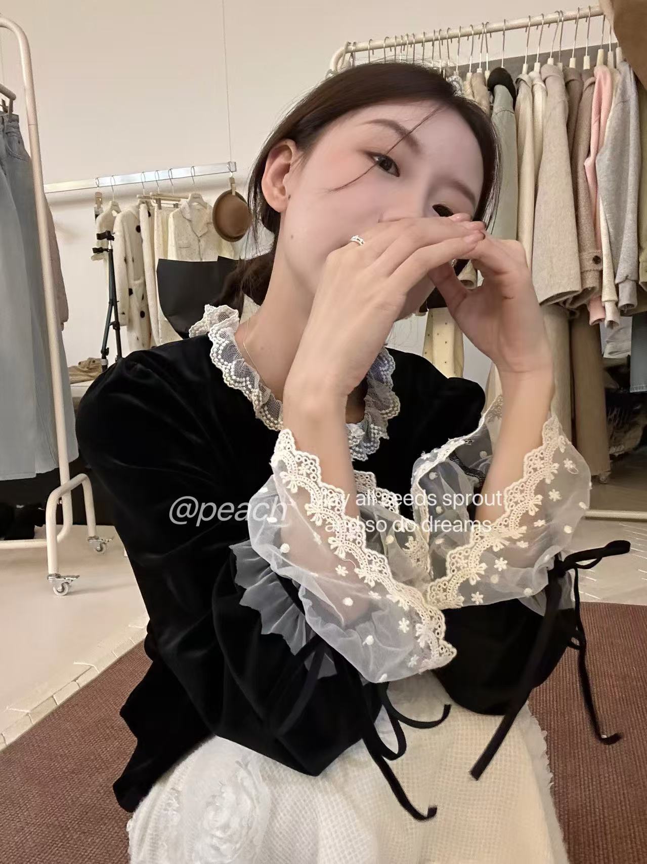 Peach自制 法式复古蕾丝拼接丝绒双面可穿衬衫 9980