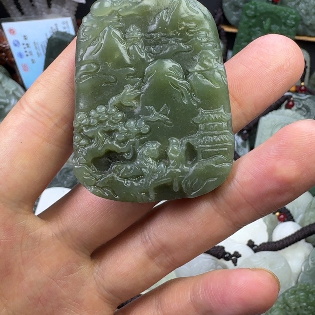 颈饰未镶嵌和田玉