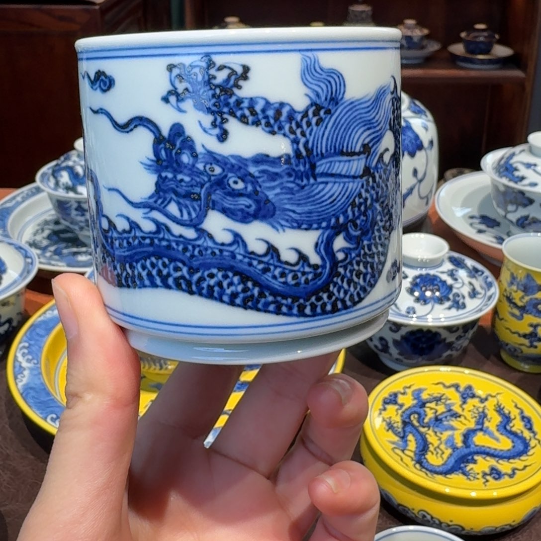 青花雯华堂手绘杯杯