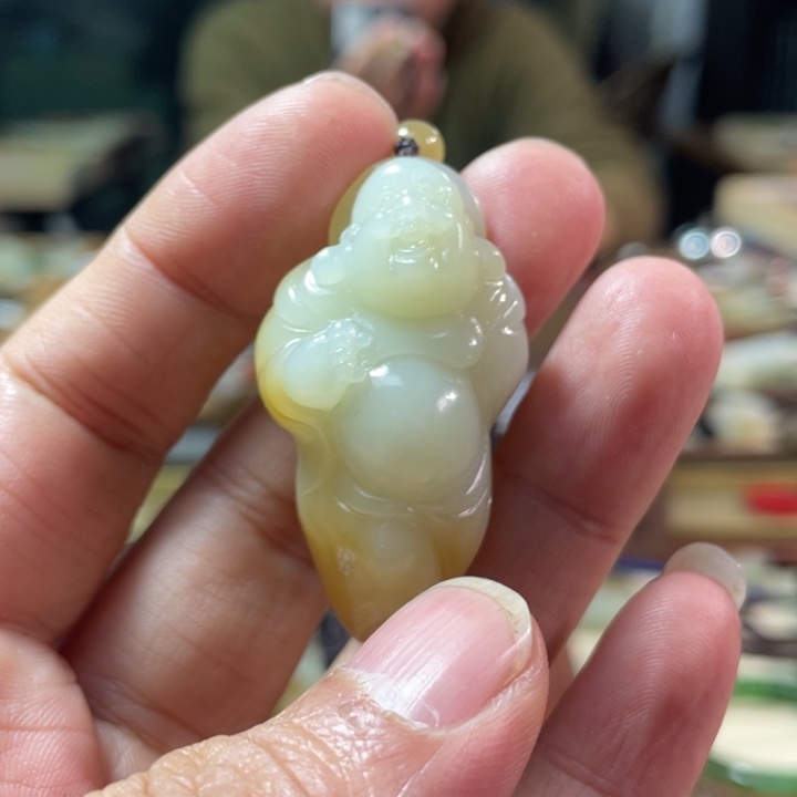 颈饰未镶嵌和田玉