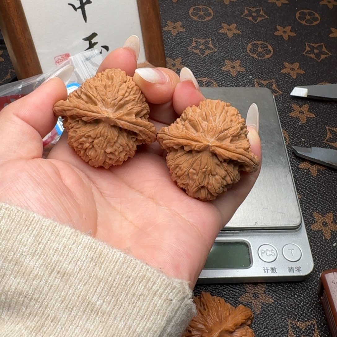 大***子把件文玩核桃43白M168