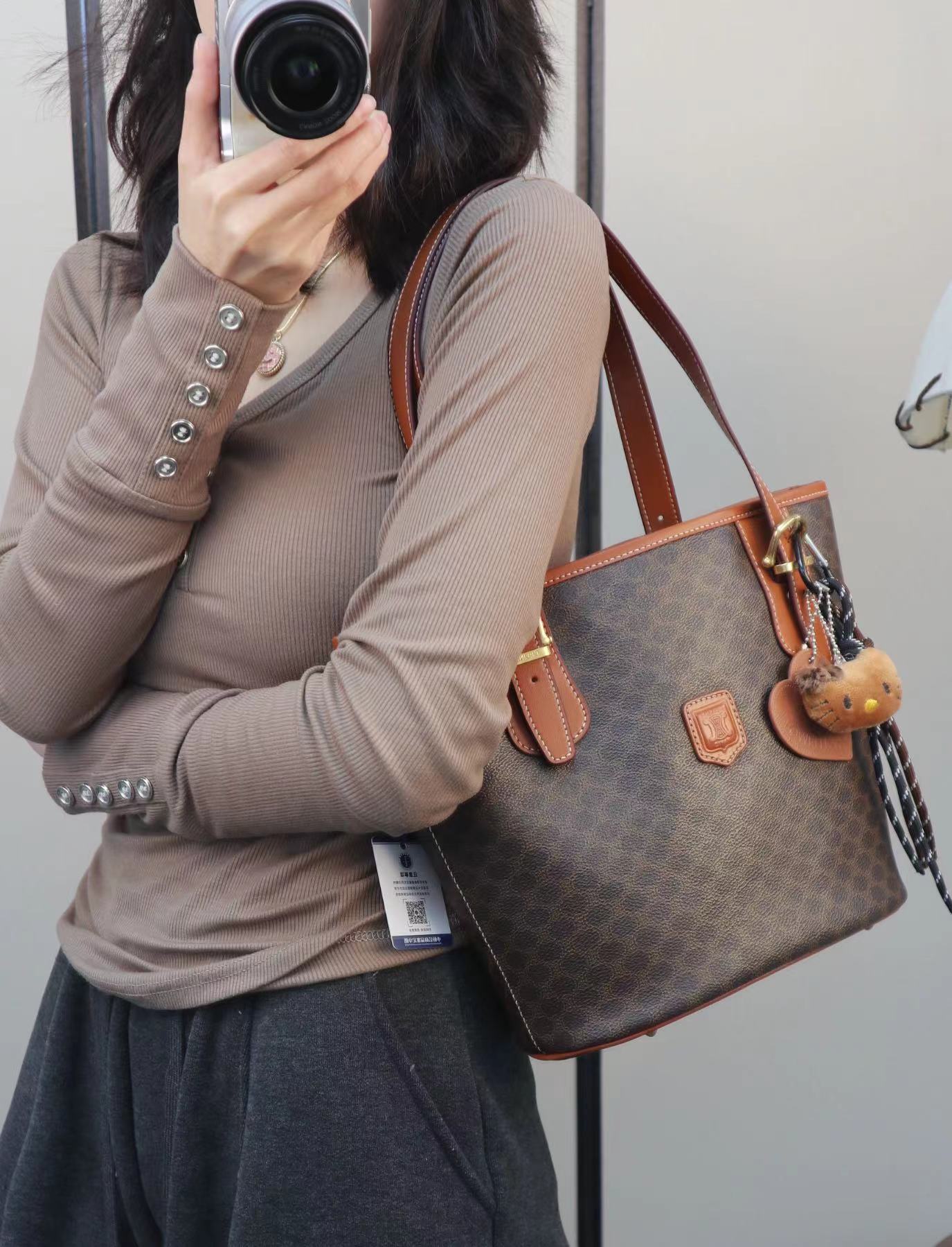 95新 Celine/思琳 凯旋门老花水桶包单肩包/秋境中古 1162