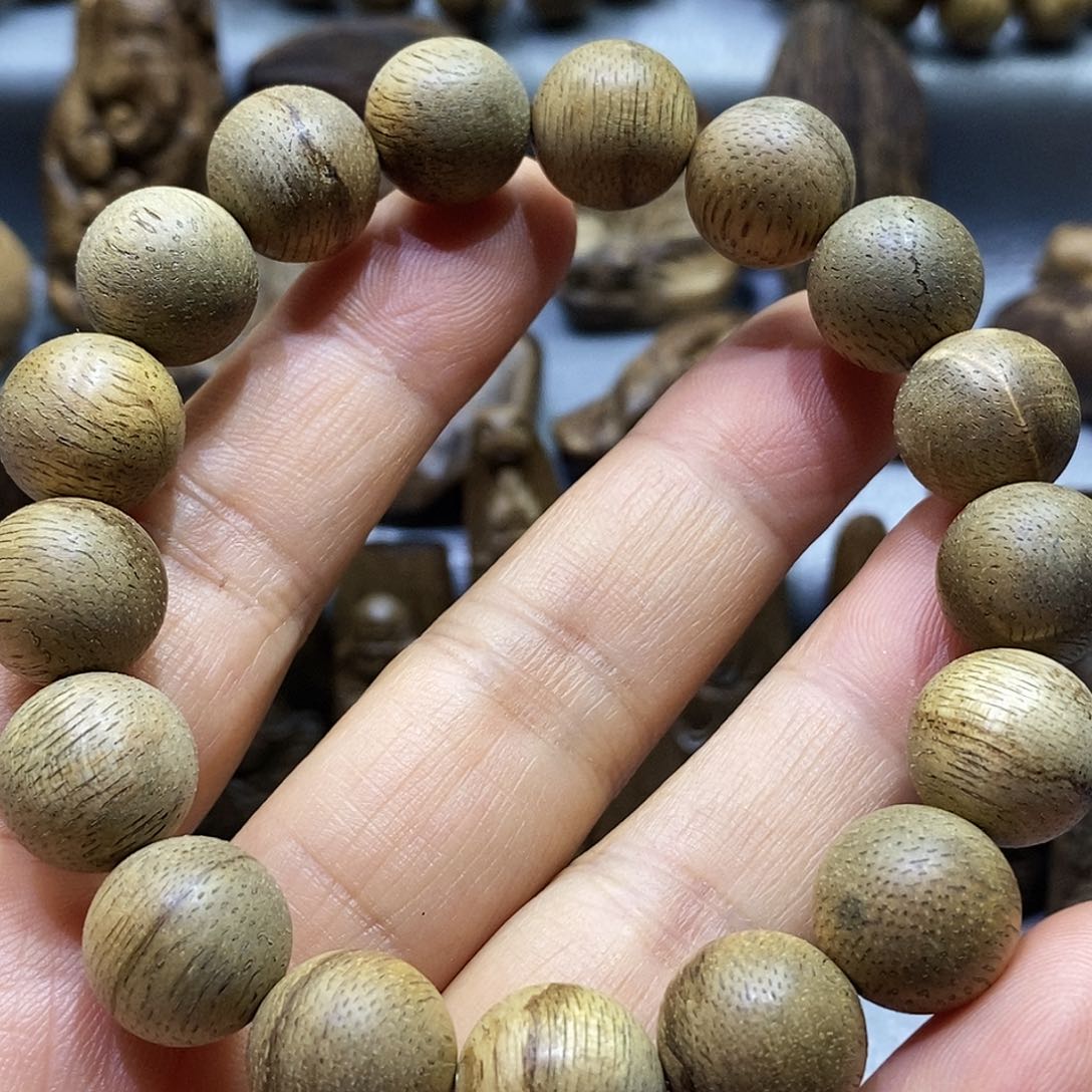 沉香手串菩萨棋13mm重12.8克