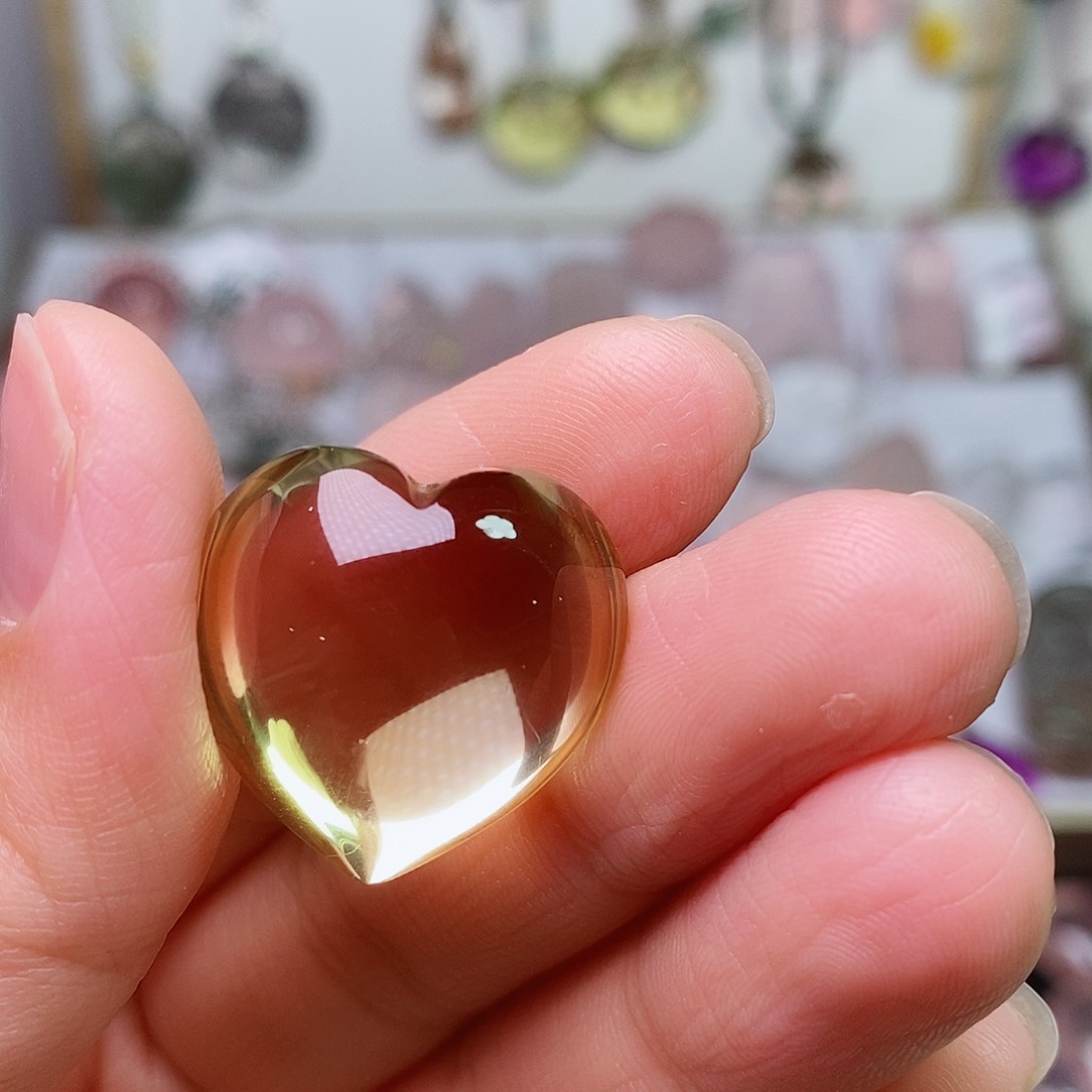 水晶吊坠(赠链)未镶嵌