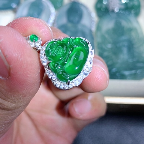 【闪购商品】翡翠颈饰银S925镶嵌天然翡翠