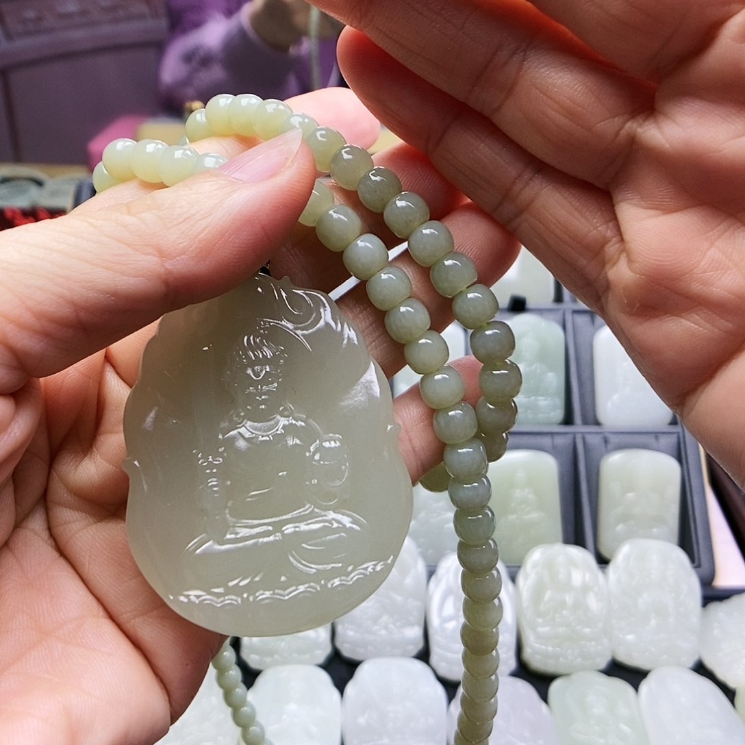 和田玉颈饰未镶嵌ㅤ****乐