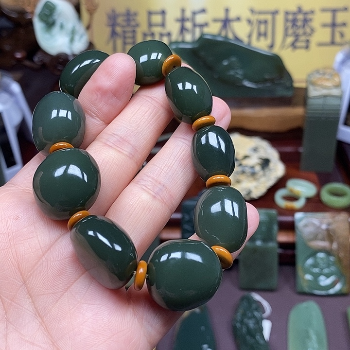 岫岩老玉（透闪石质玉）析木未镶嵌华**歌