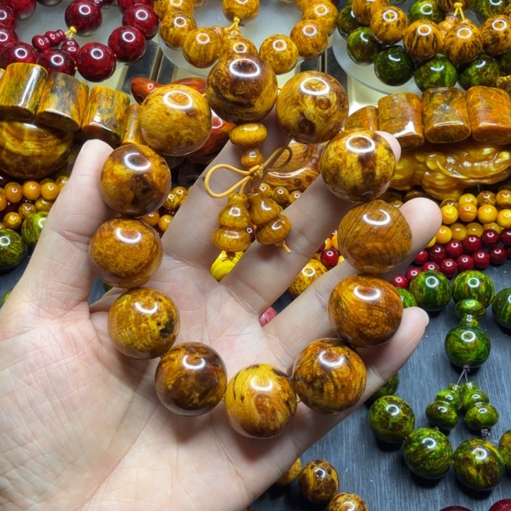 松木琥珀木文玩手串