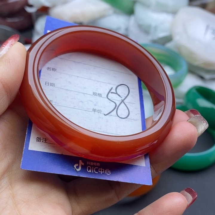 石英质玉手镯未镶嵌