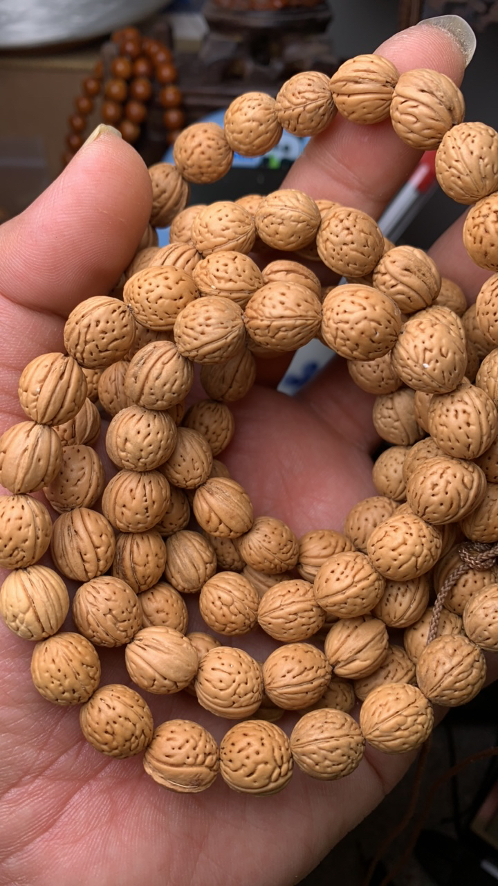 三道筋宽旗小金豆脖挂