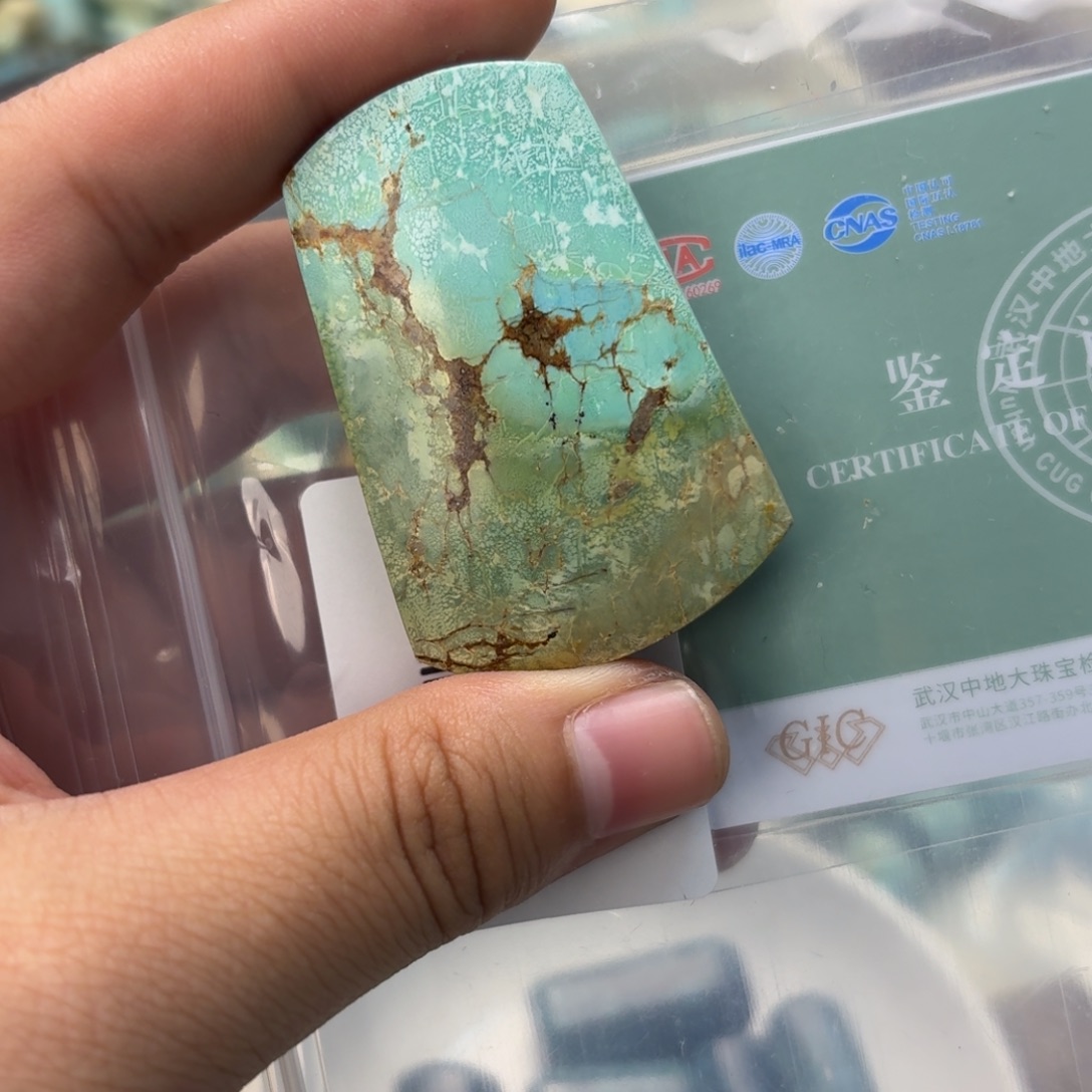 绿松石未镶嵌珠宝奇石