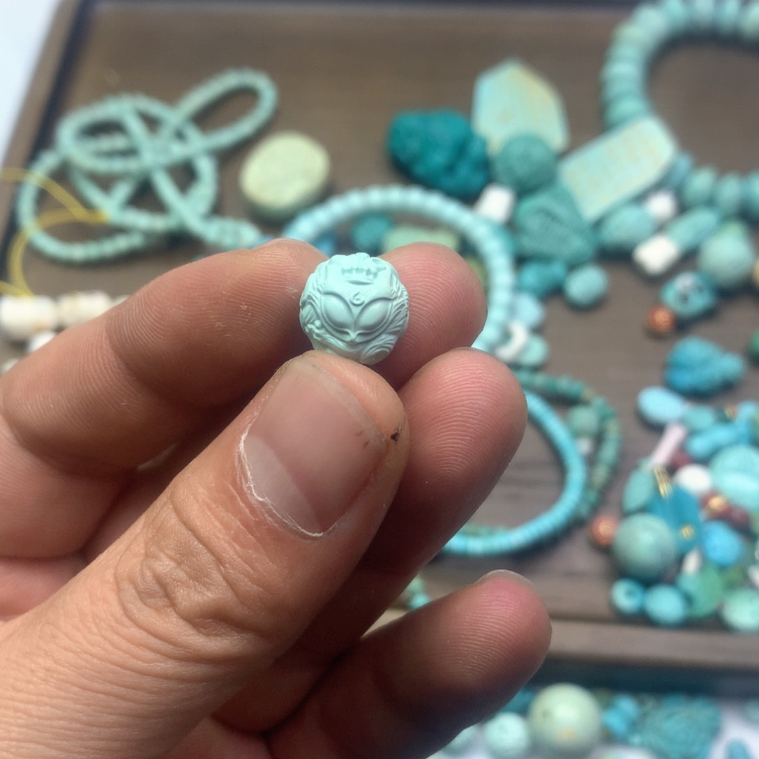 绿松石雕刻未镶嵌