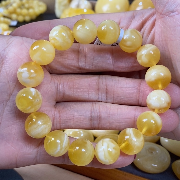 琥珀颈饰未镶嵌单圈