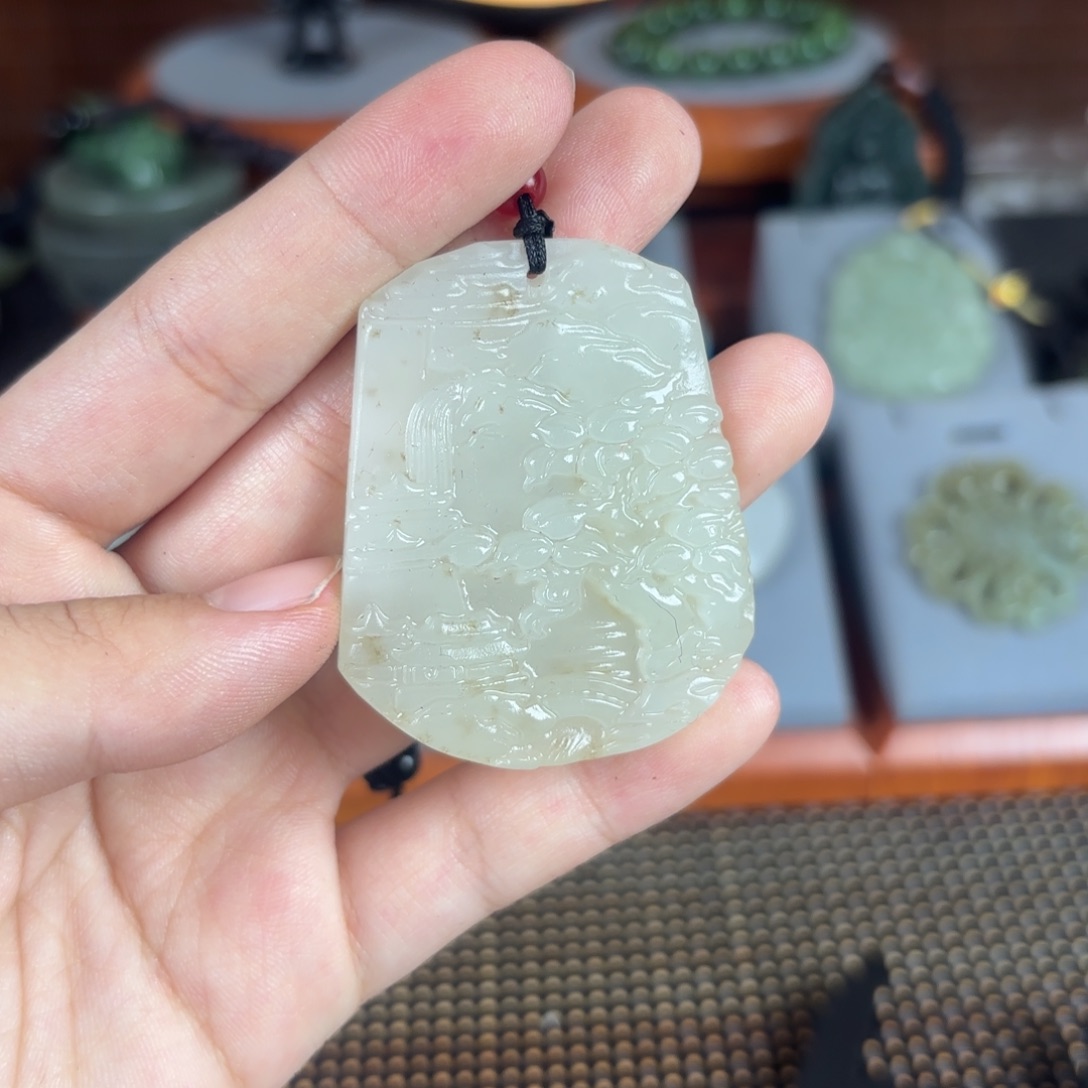 和田玉颈饰未镶嵌