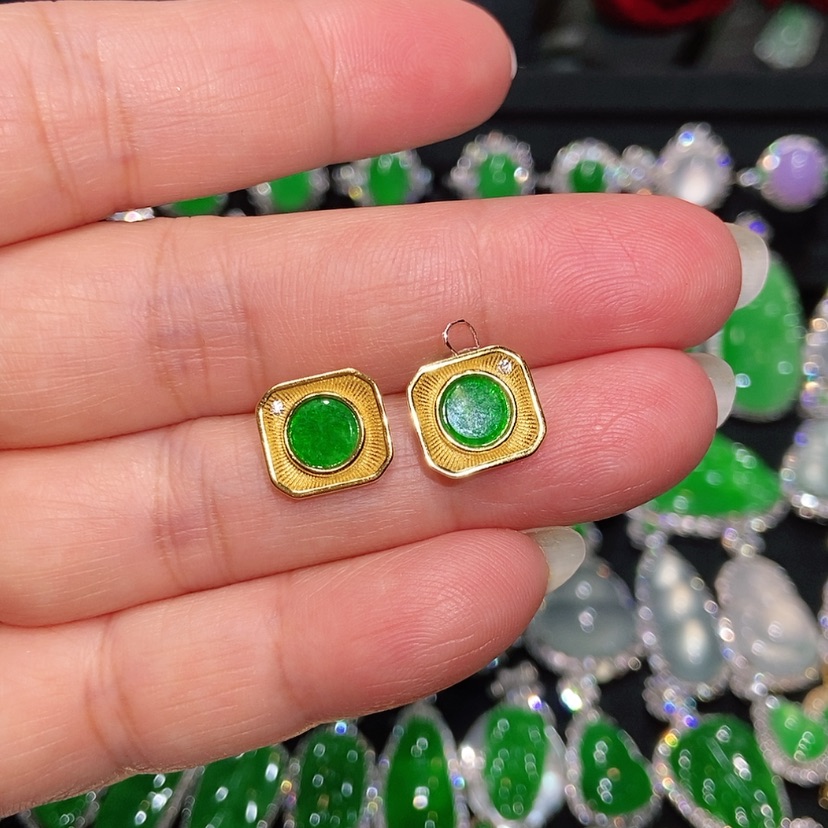 【闪购商品】翡翠耳饰未镶嵌天然翡翠