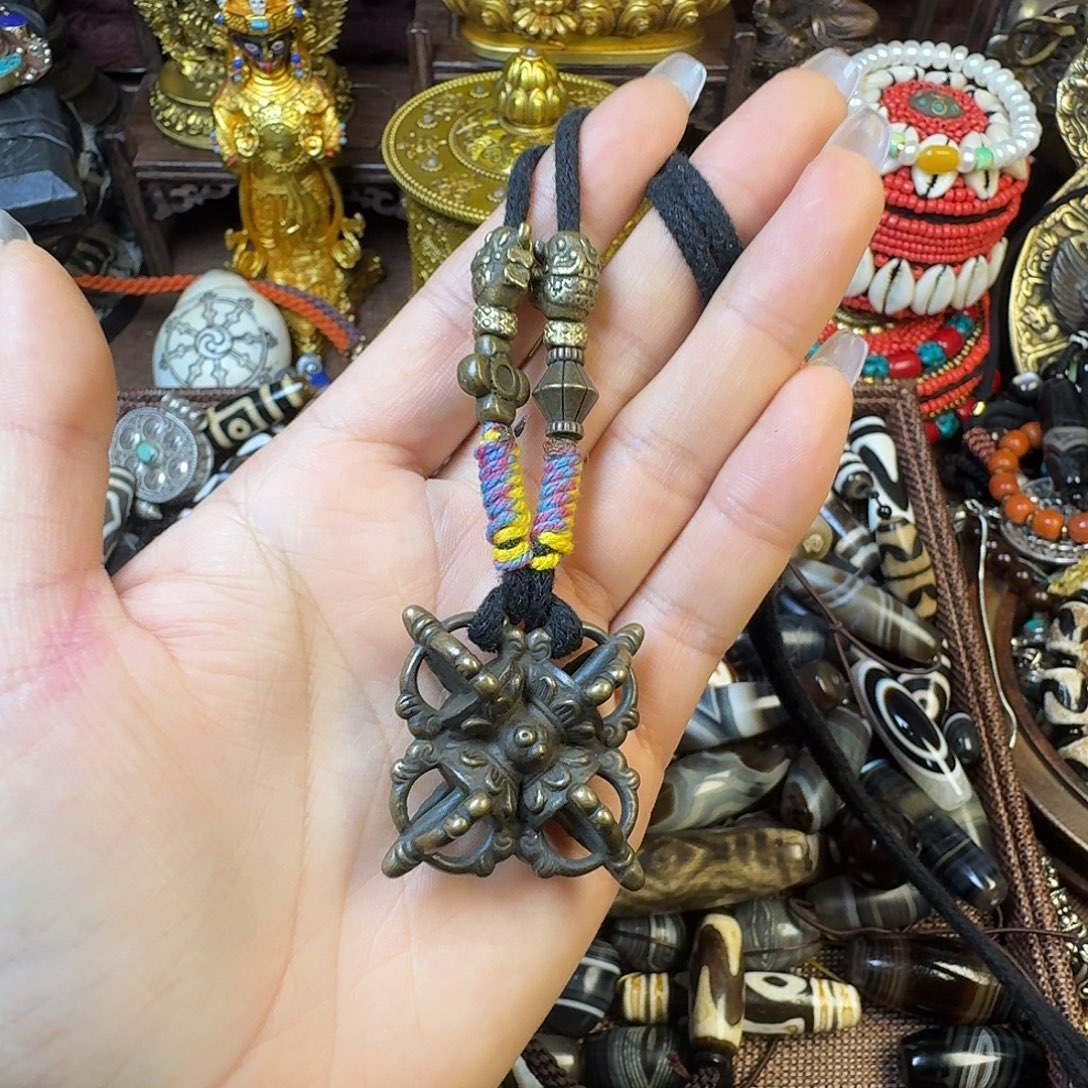 泥塑扎西德勒独特设计