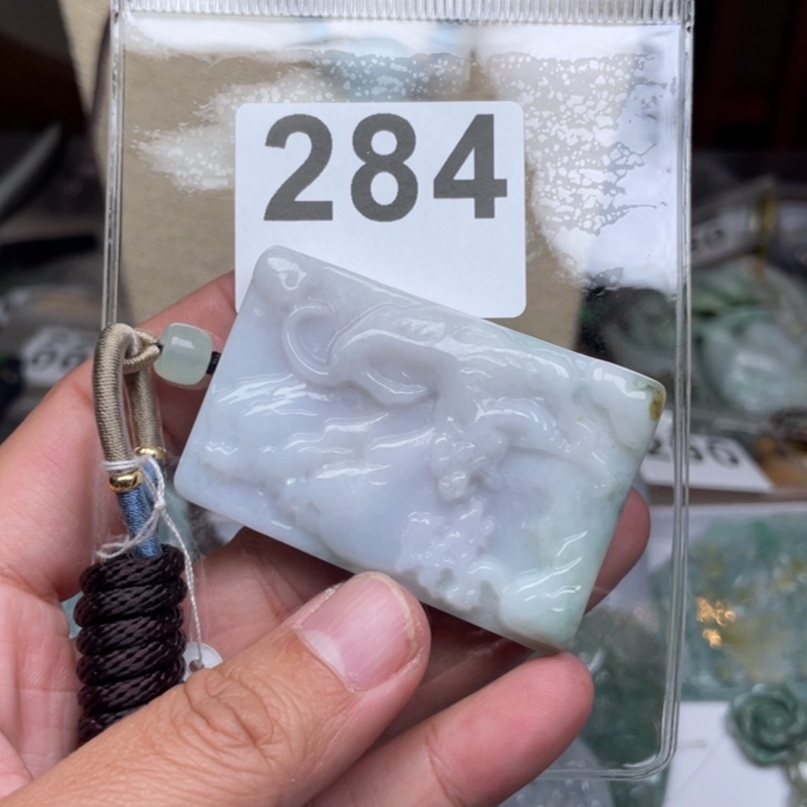 【闪购商品】翡翠颈饰未镶嵌虎**空翡翠