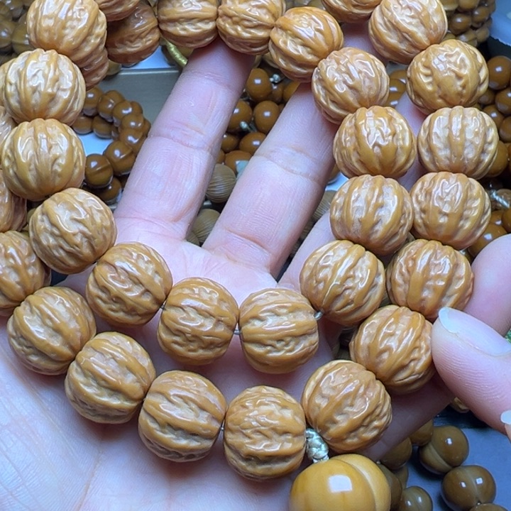 吊坠橄榄核聚宝盆