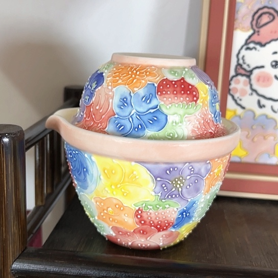 手绘高温釉下彩陶瓷