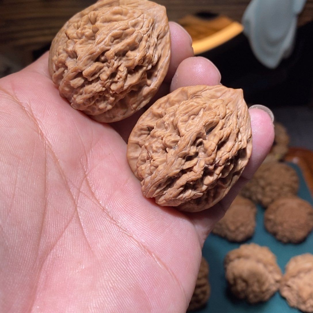 文玩核桃吊坠麦穗虎头39