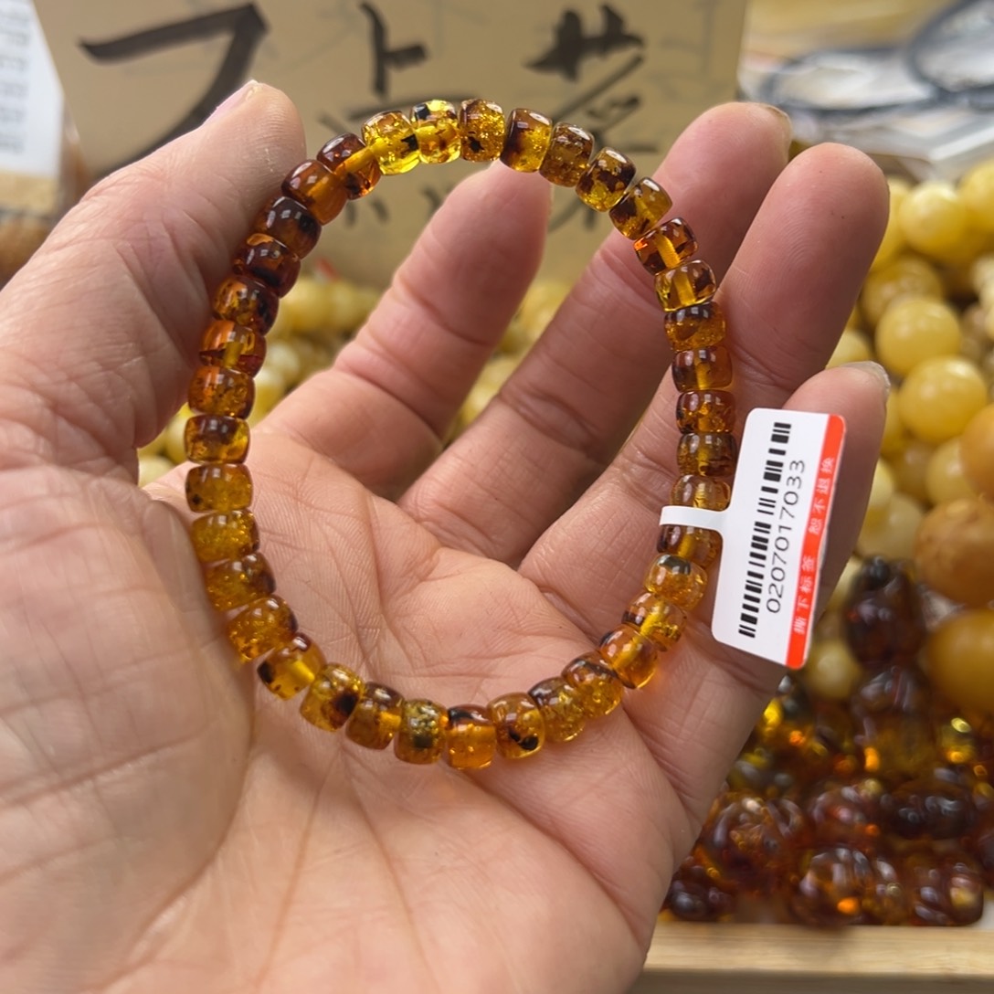 琥珀珠宝奇石未镶嵌