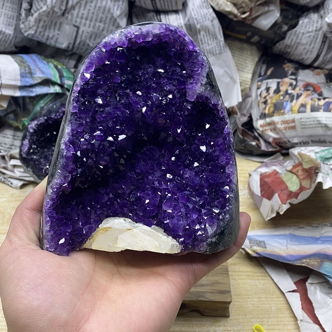 水晶大型摆件（非配饰）未镶嵌