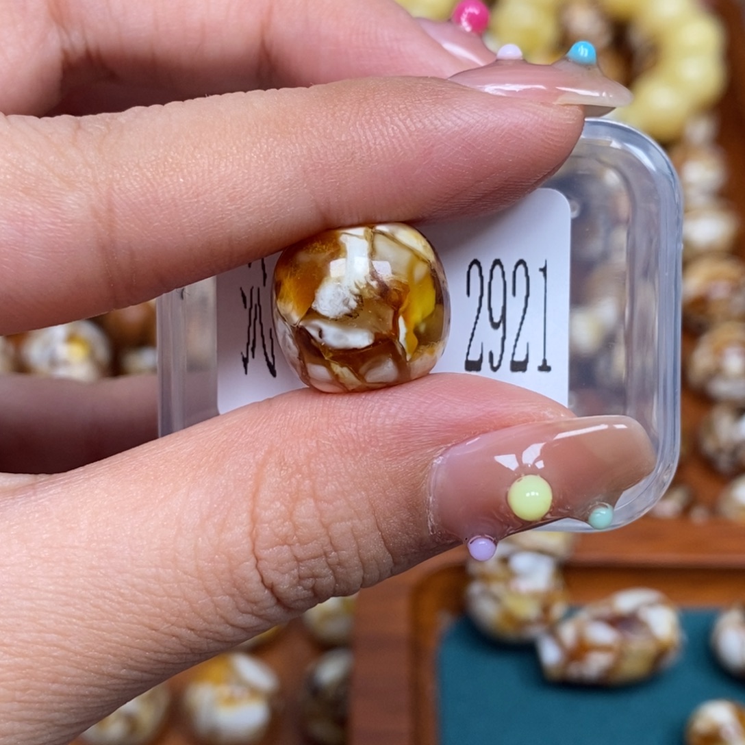 猴头核桃把件沁色圆珠老型2921