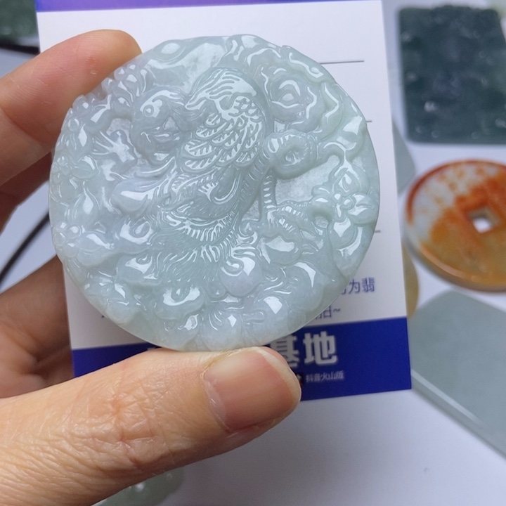 翡翠未镶嵌项圈翡翠