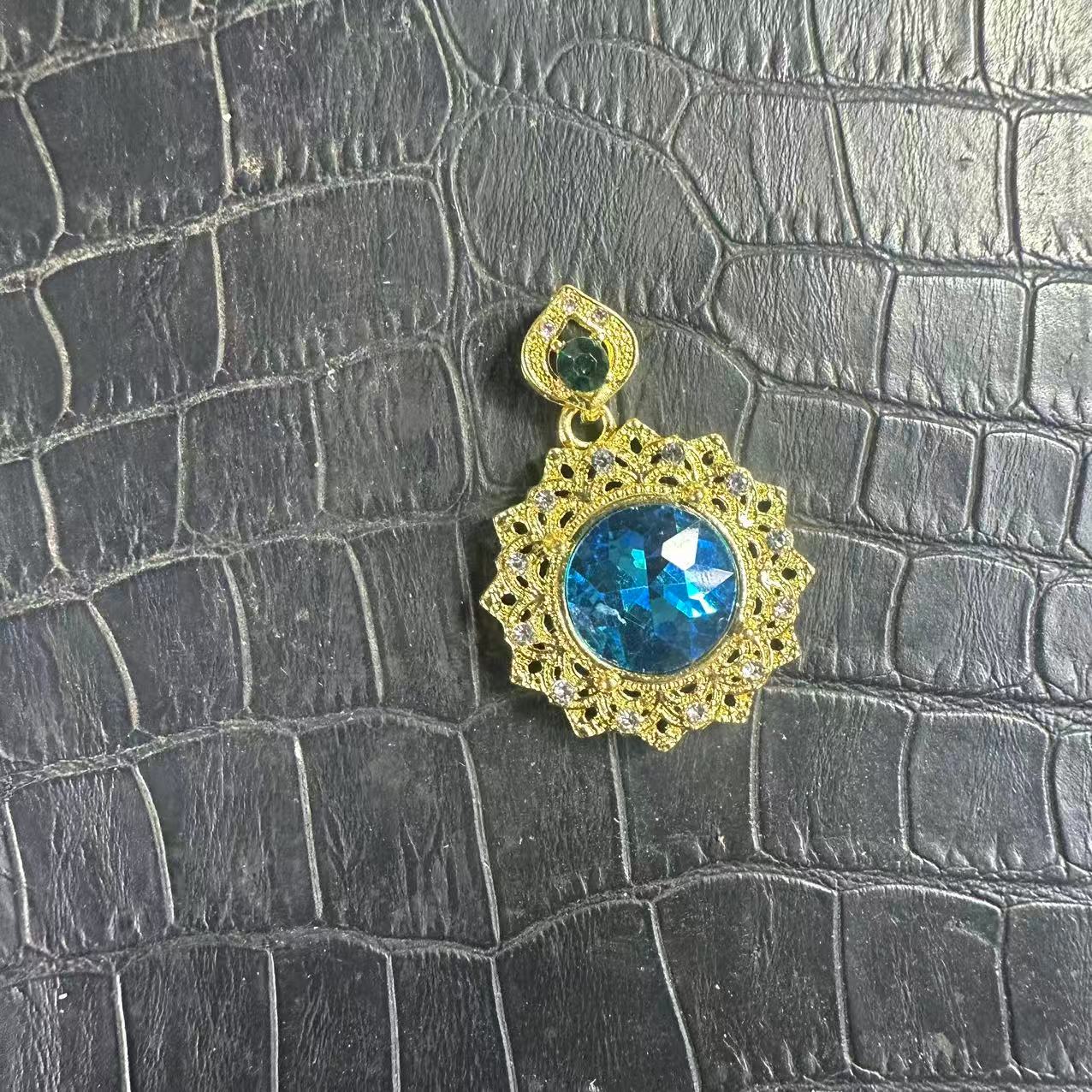 【高端定制】DB-104700时尚设计吊坠多样性发一件