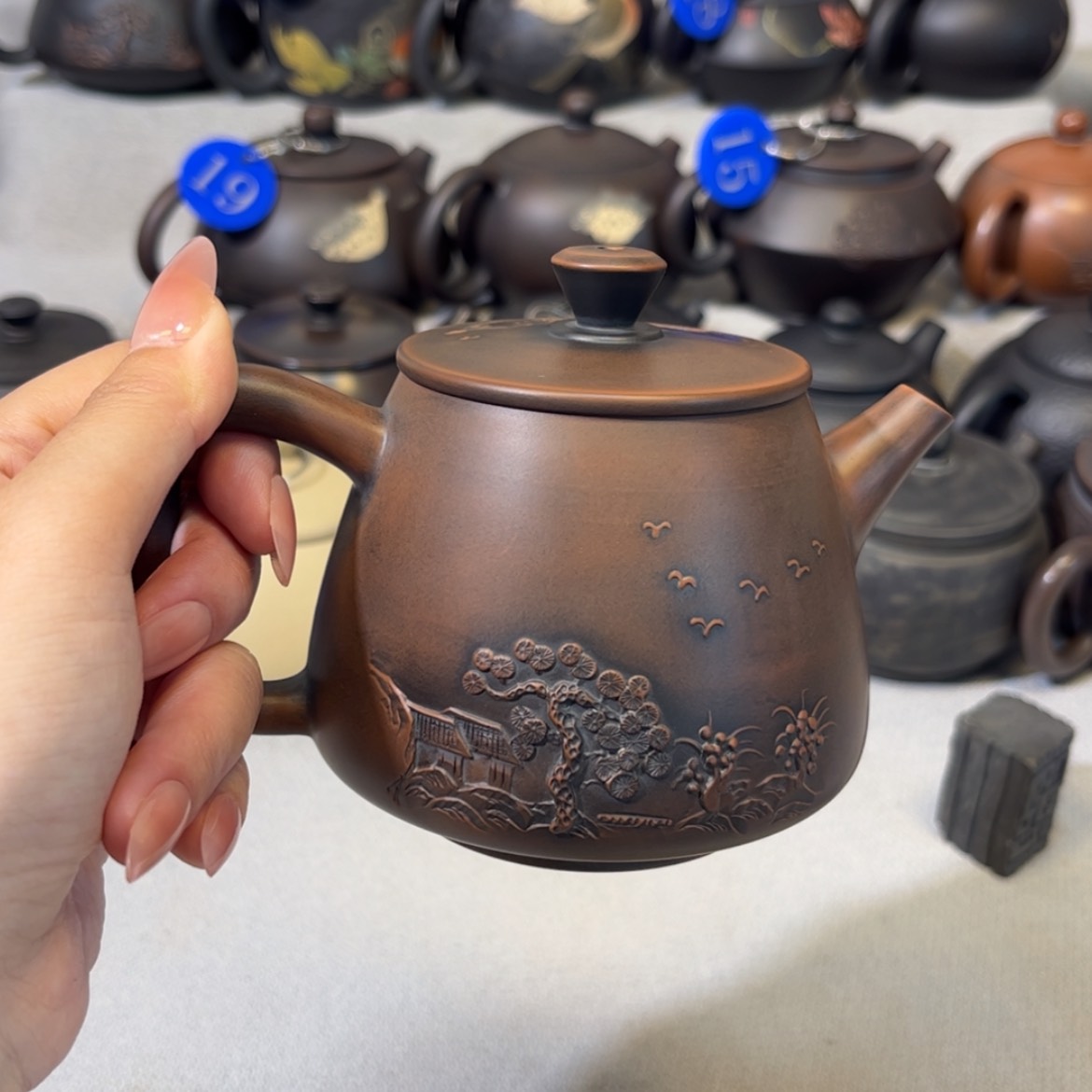【闪购商品】好*哥红泥 微瑕 容量 270c c
